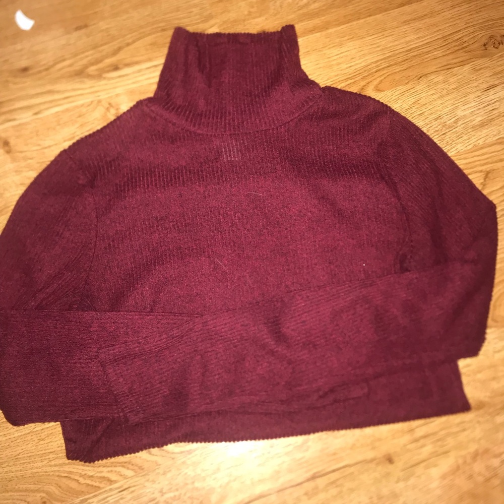 Lightweight Turtle Neck